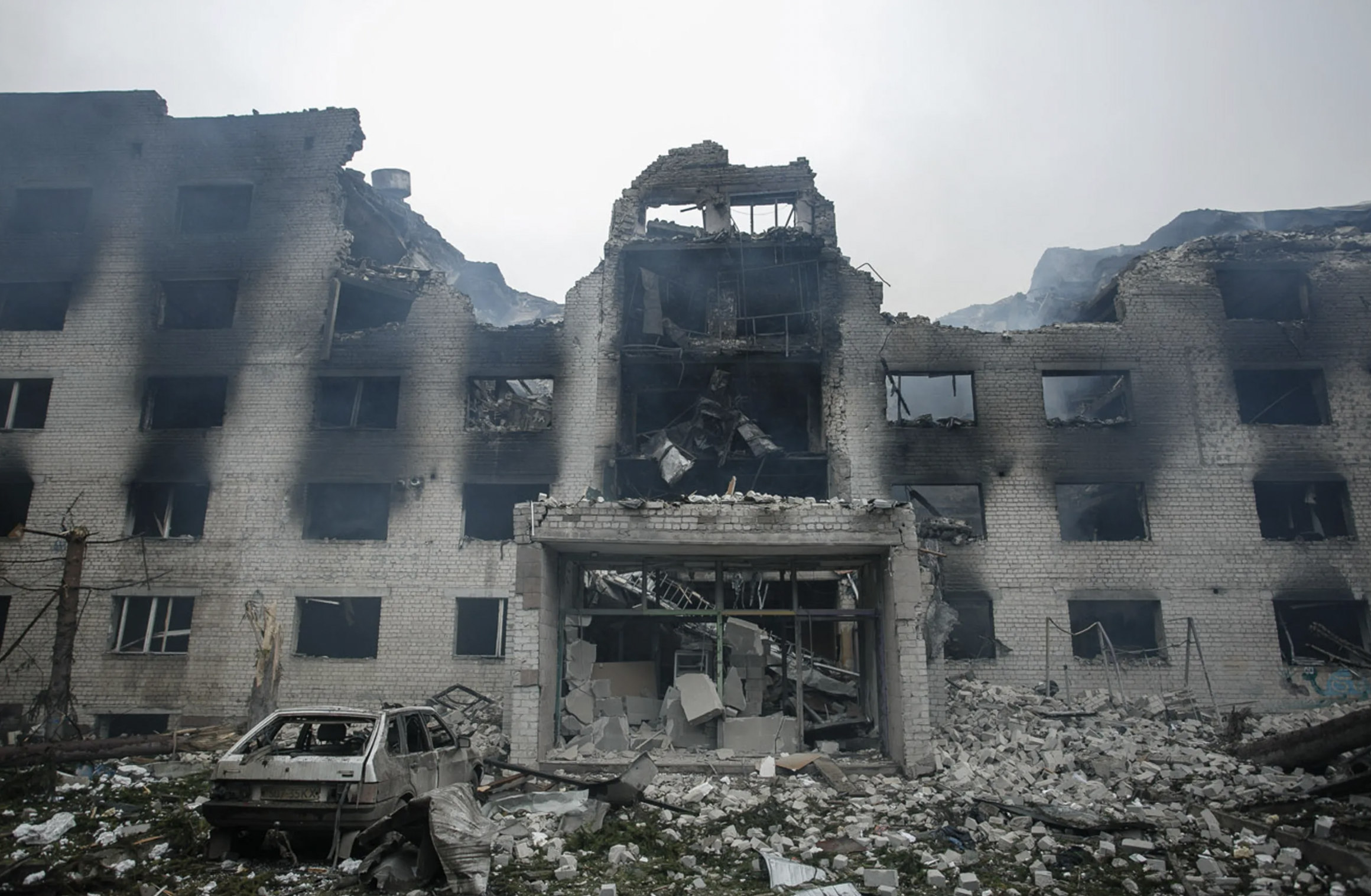 Общежитие в Харькове после обстрела