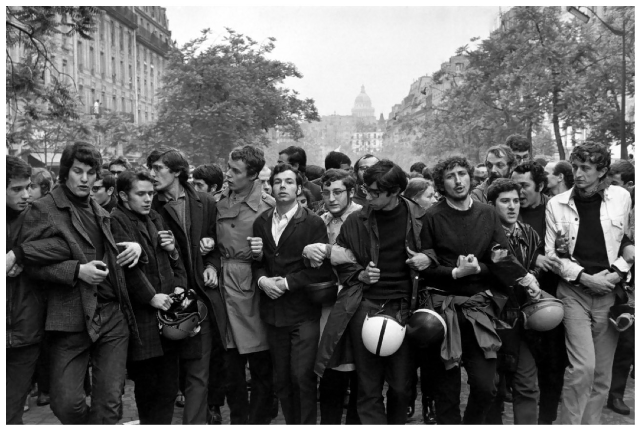 Henri cartier bresson student demonstration paris 1968