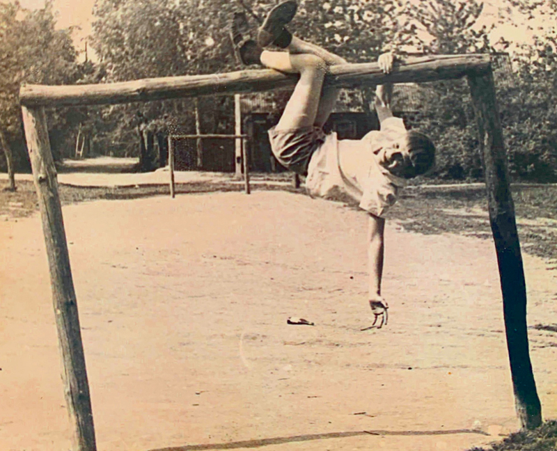 Виктор Бабарико в детстве. Фото из личного архива