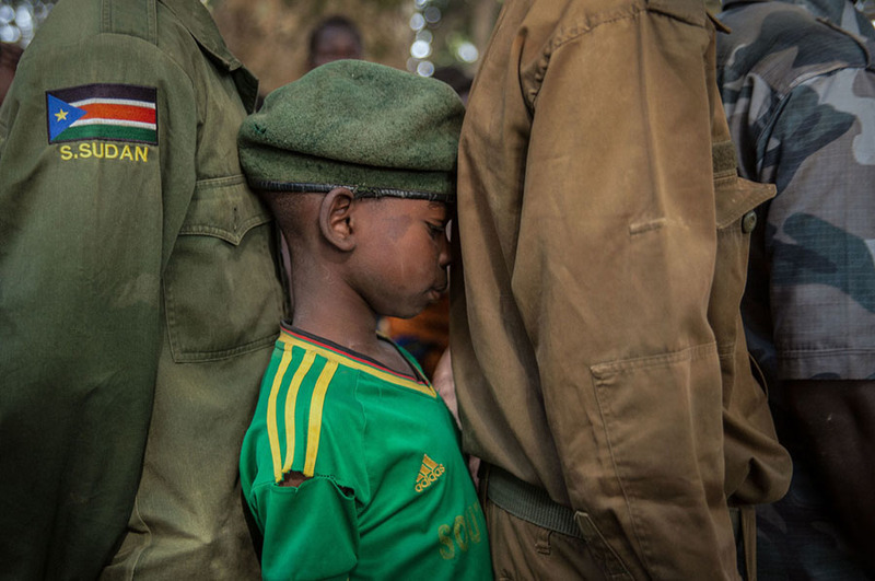 Дети в Южном Судане идут на войну. Фото: Stefanie Glinski, AFP, Getty