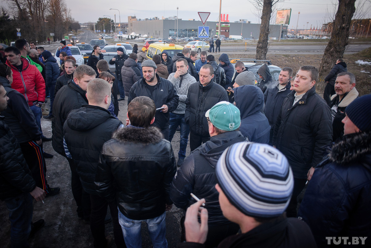 Митинг таксистов против Uber в Минске, фото: Сергей Балай, TUT.by