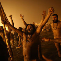 Thumb indian holy men celebrate 005